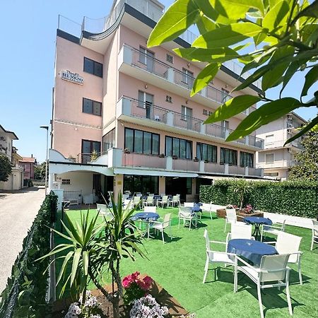 Hotel Bel Sogno Rimini Bagian luar foto