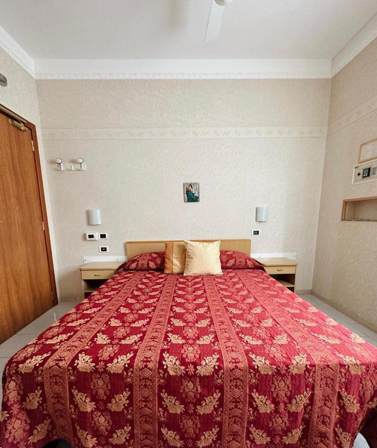 Hotel Bel Sogno Rimini Bagian luar foto
