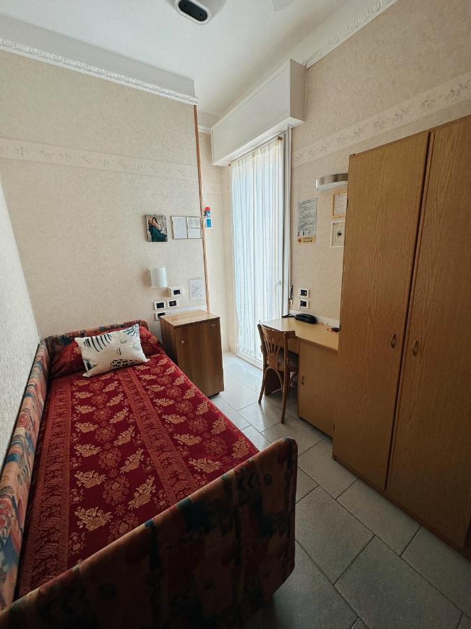 Hotel Bel Sogno Rimini Bagian luar foto