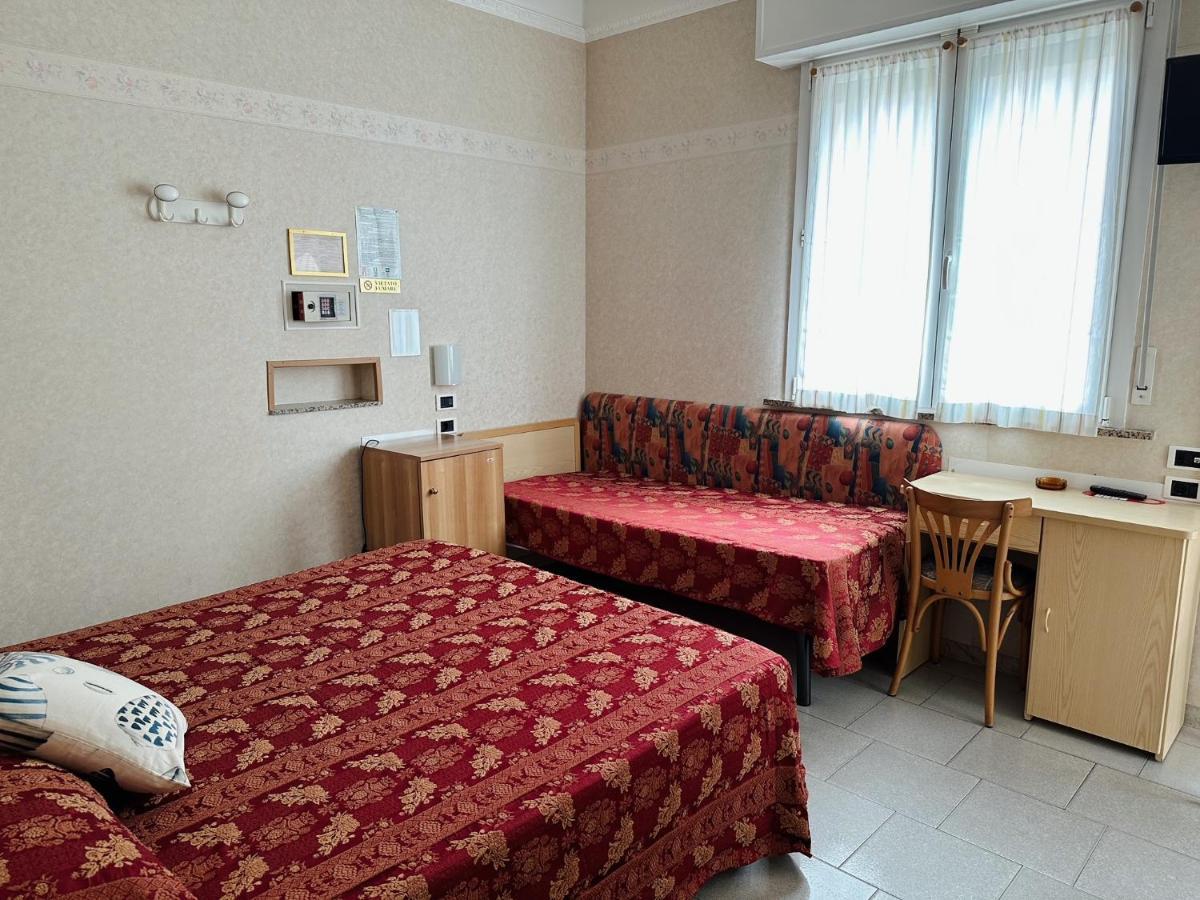 Hotel Bel Sogno Rimini Bagian luar foto