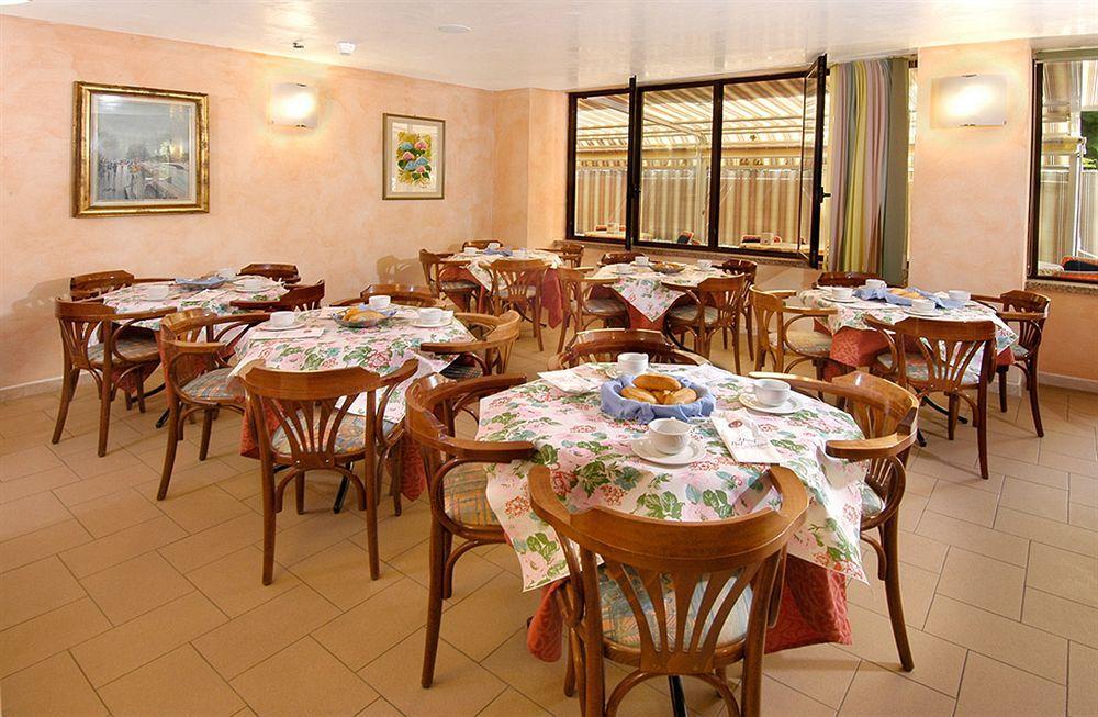 Hotel Bel Sogno Rimini Bagian luar foto