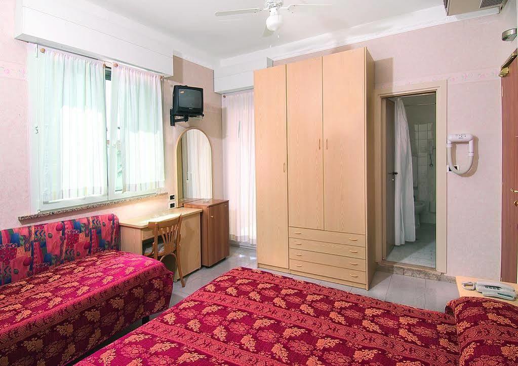 Hotel Bel Sogno Rimini Bagian luar foto