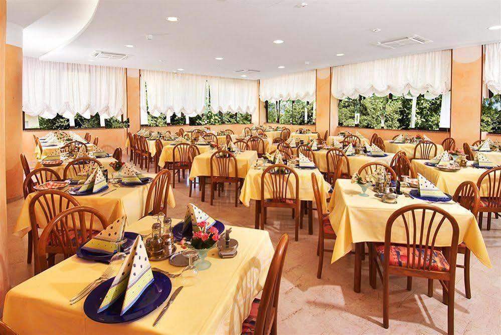 Hotel Bel Sogno Rimini Bagian luar foto